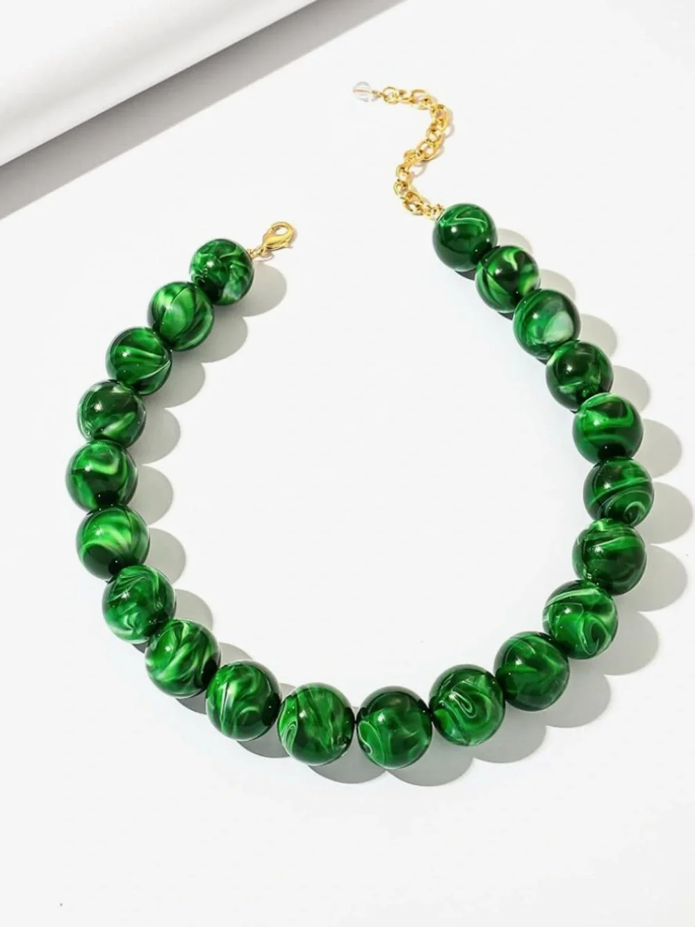 Green Beaded Marbled Necklace - Picture 2 of 8